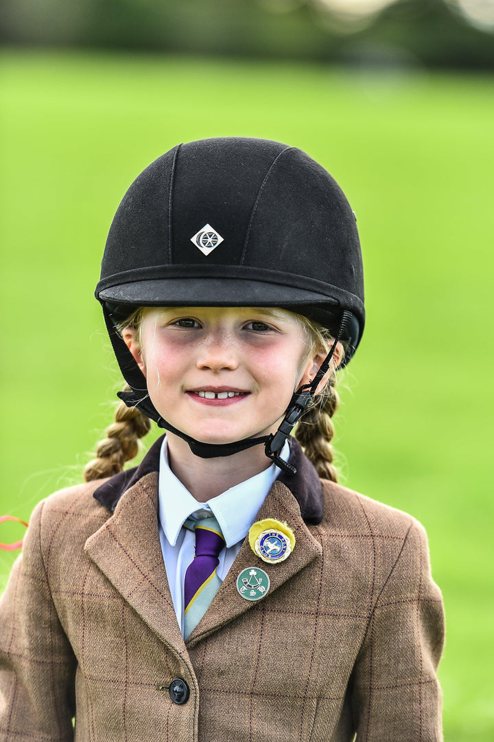 Charles Owen YR 8 Helm für Kinder