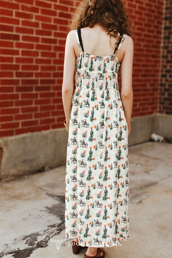Lucky & Blessed Midikleid mit Kaktus- und Cowboy-Print in Creme