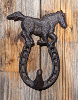 Crochet en forme de fer à cheval